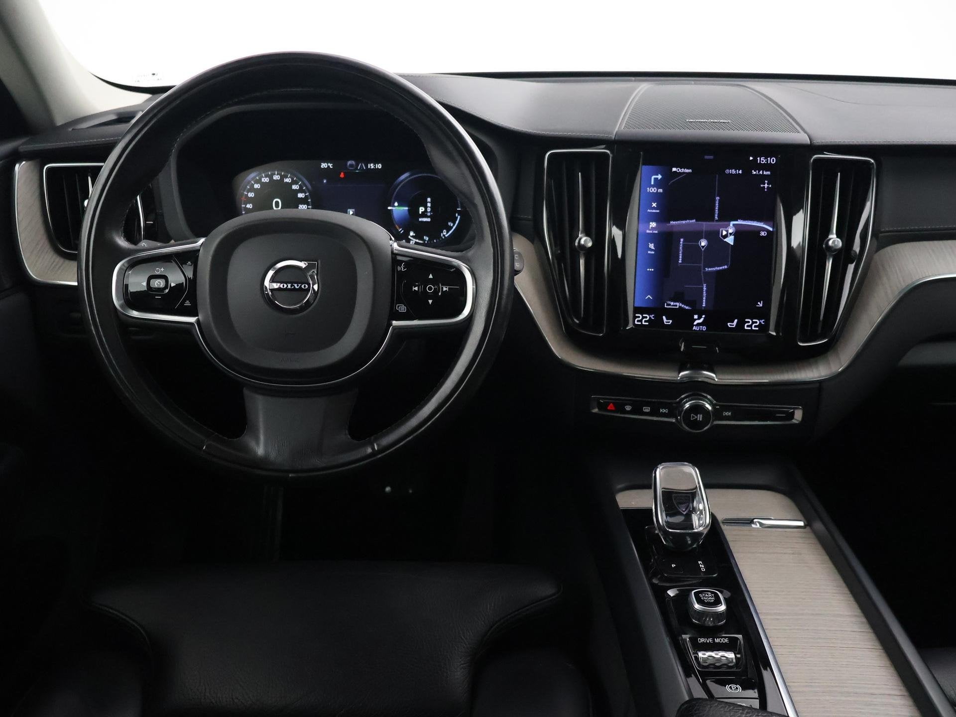 Volvo XC60 2.0 RECHARGE T8 390 PK AWD INSCRIPTION + LUCHTVER, Auto's, Gebruikt, Euro 6, 138 €/maand, XC60