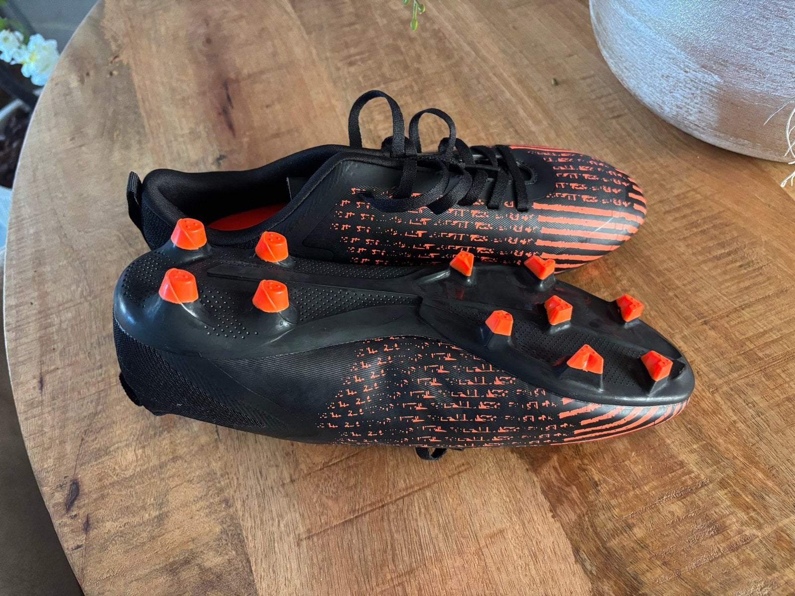 Nieuwe kunstgras voetbalschoenen, Ophalen of Verzenden, Nieuw, Schoenen