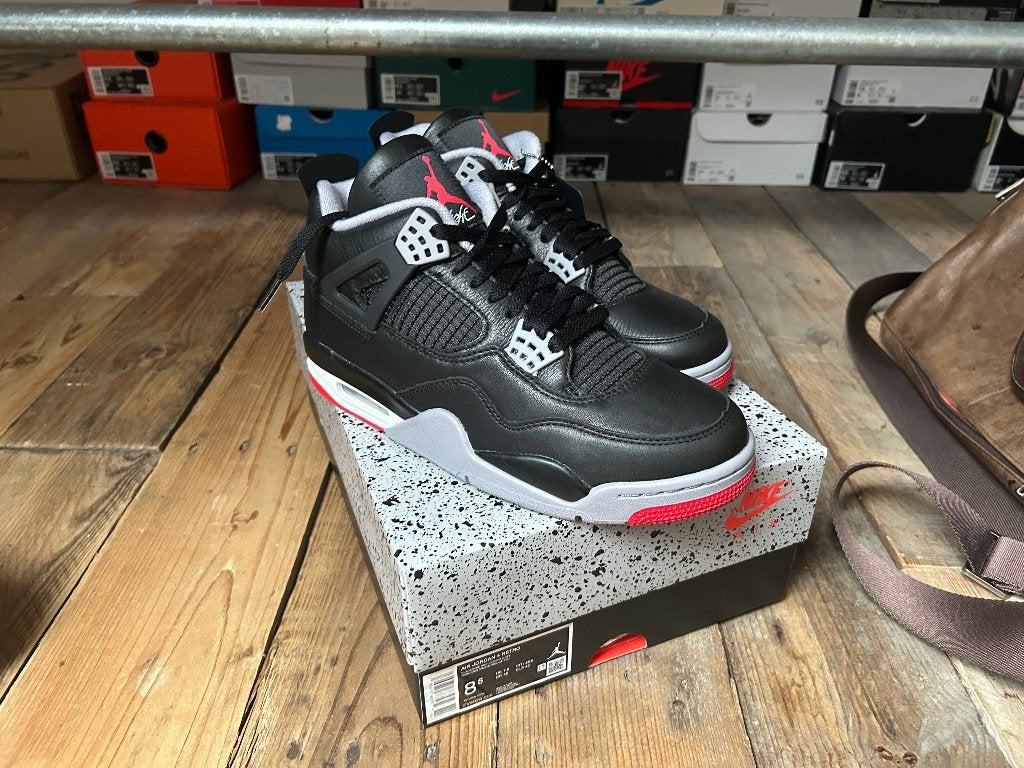 Nike Air Jordan 4 Bred Reimagined - 42, Kleding | Heren, Schoenen, Nieuw, Sneakers of Gympen, Zwart, Ophalen of Verzenden