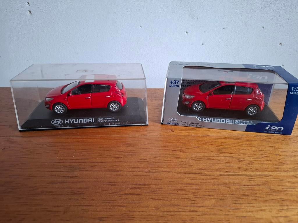 Hyundai i20 modelauto's (2 stuks) - Rood, 1:38 schaal, Hobby en Vrije tijd, Modelauto's | 1:32, Ophalen of Verzenden, Zo goed als nieuw