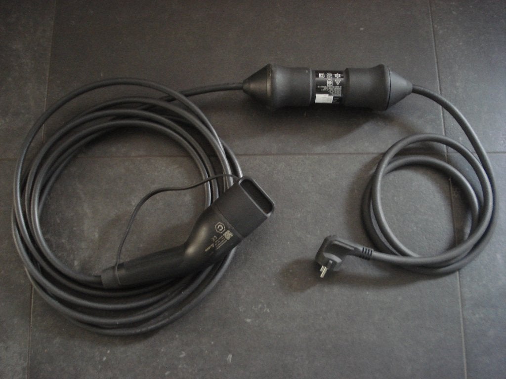 Volvo originele laadkabel Schucko voor geaard stopcontact, Ophalen of Verzenden, Gebruikt, Volvo