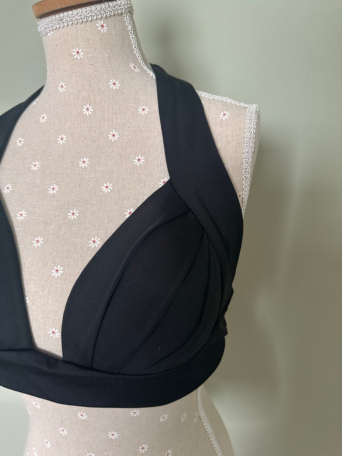 BlueGlue Zwarte Bikini - Maat 40, Cup C/D, Soft Cup, Verzenden, Zo goed als nieuw, Zwart, Bikini