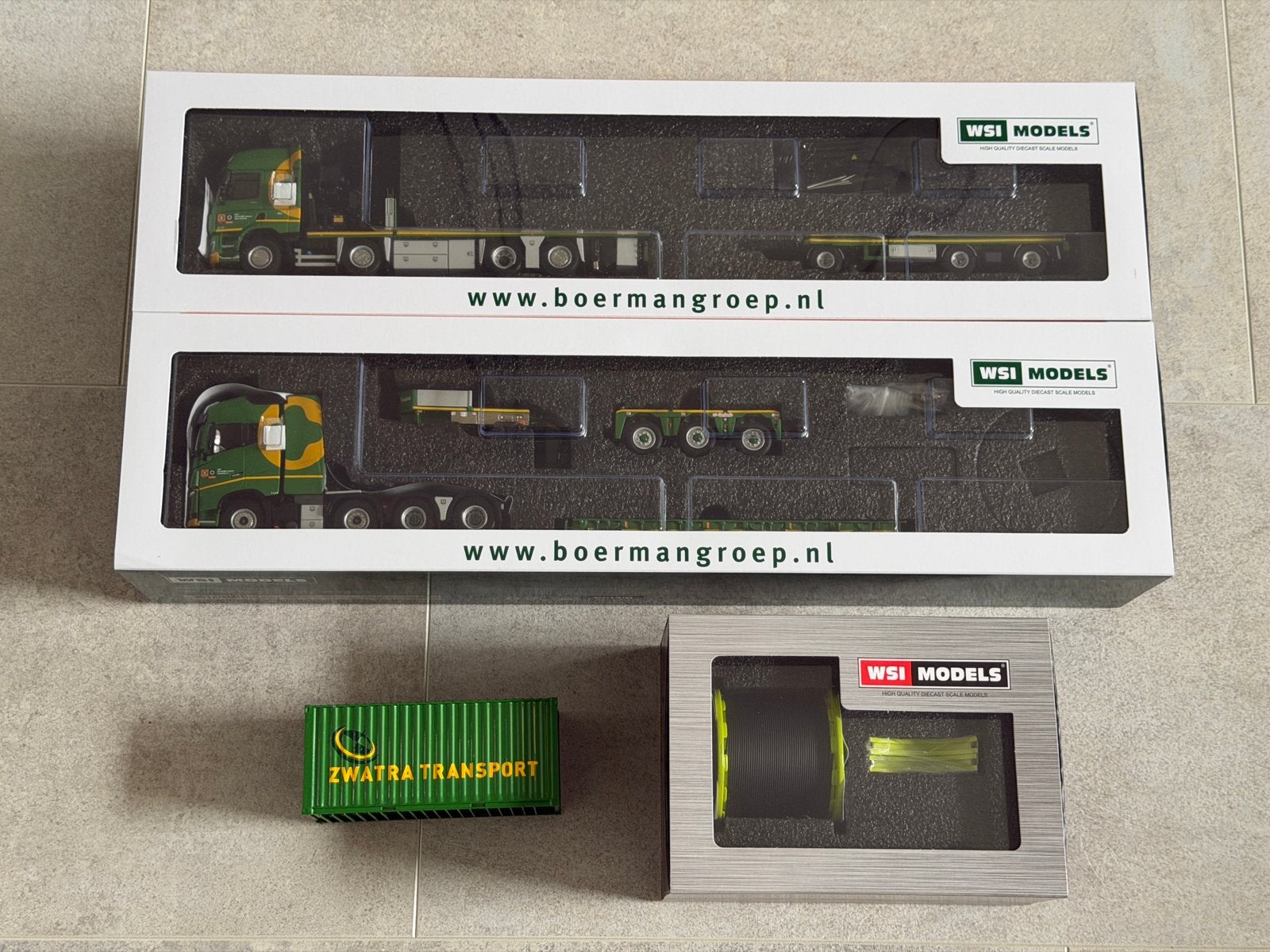 WSI Models 1:50 Zwatra Transport Set (Nieuw in Doos), Ophalen of Verzenden, Nieuw, Bus of Vrachtwagen, Wsi