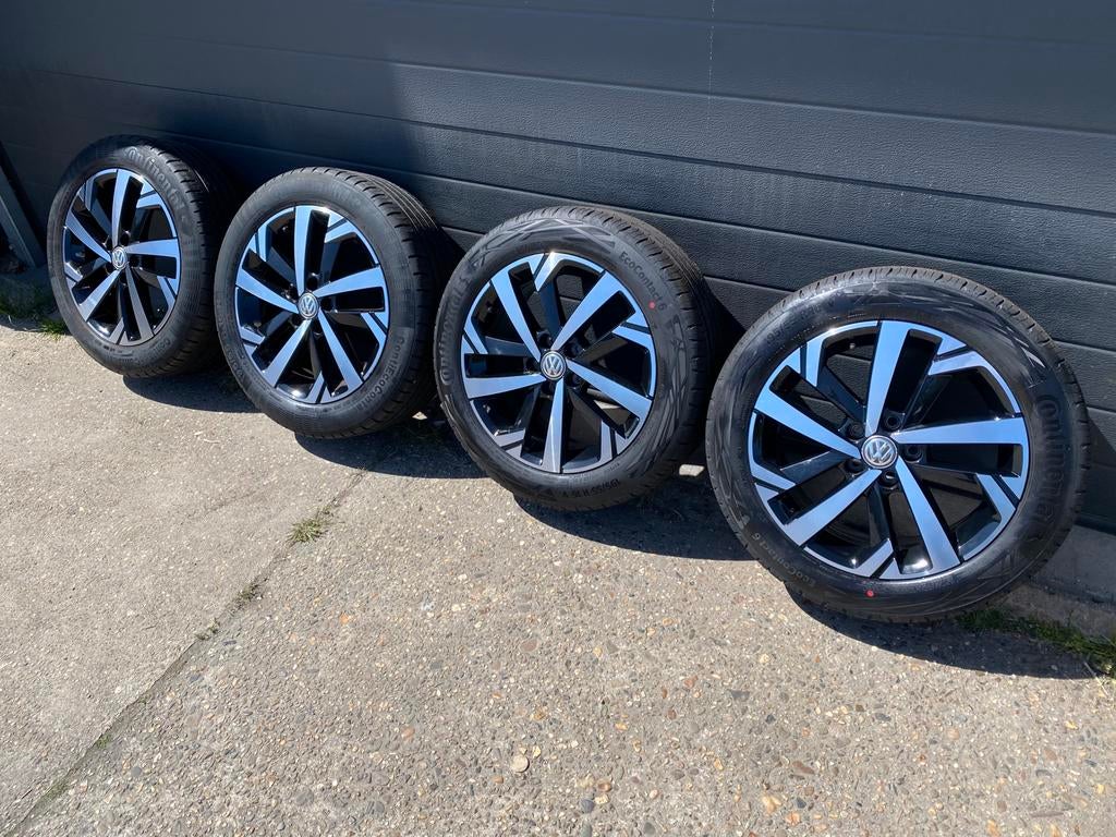 VW Polo 2G Torsby 16 inch R-line velgen met zomerbanden, 16 inch, Banden en Velgen, Ophalen of Verzenden, Personenwagen