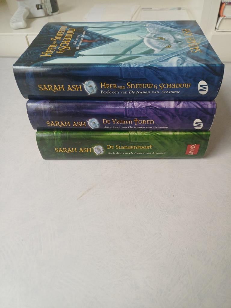 De tranen van Artamon, Boeken, Ophalen of Verzenden, Gelezen, Sarah Ash