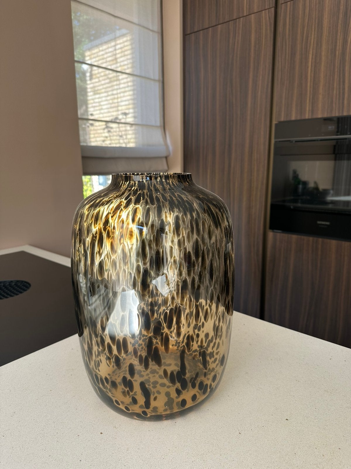 Grote XL Artic bruin glazen vaas bruin panterprint cheetah, Ophalen of Verzenden, Zo goed als nieuw, Bruin, Glas