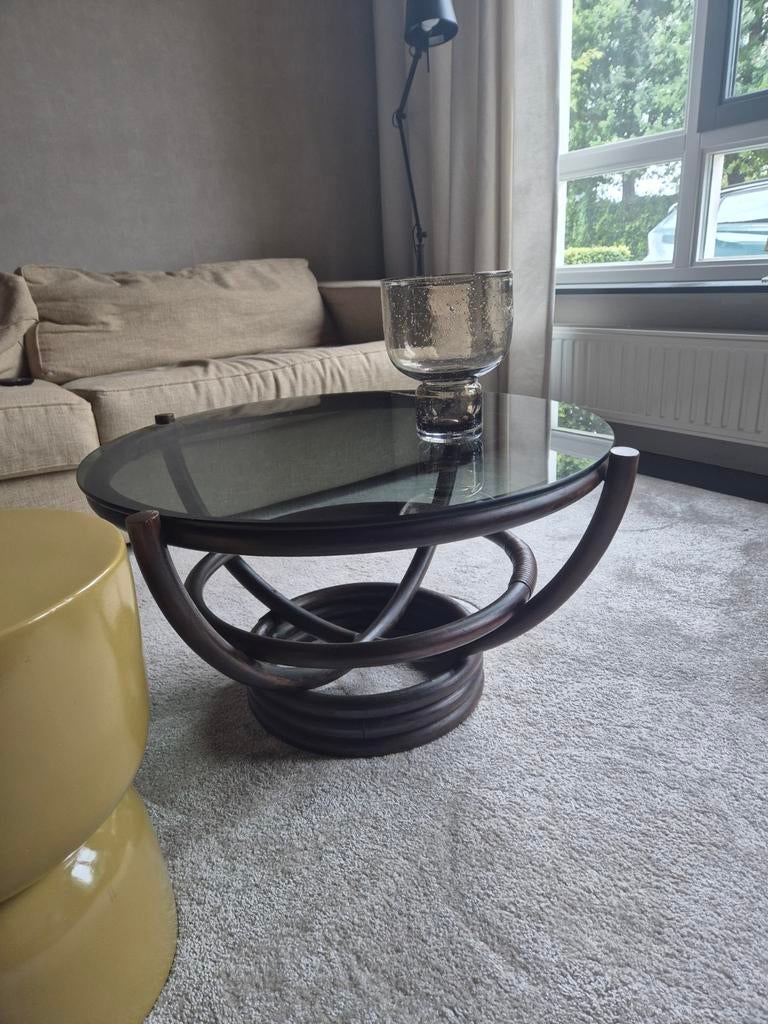 Hele mooie vintage tafel met blad van gerookt glas, Ophalen, 100 tot 150 cm, 50 tot 100 cm, Minder dan 50 cm
