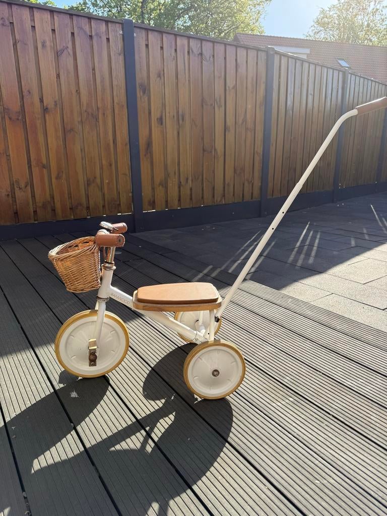 Banwood driewieler wit, Fietsen en Brommers, Ophalen of Verzenden, Gebruikt, Terugtraprem, Duwstang