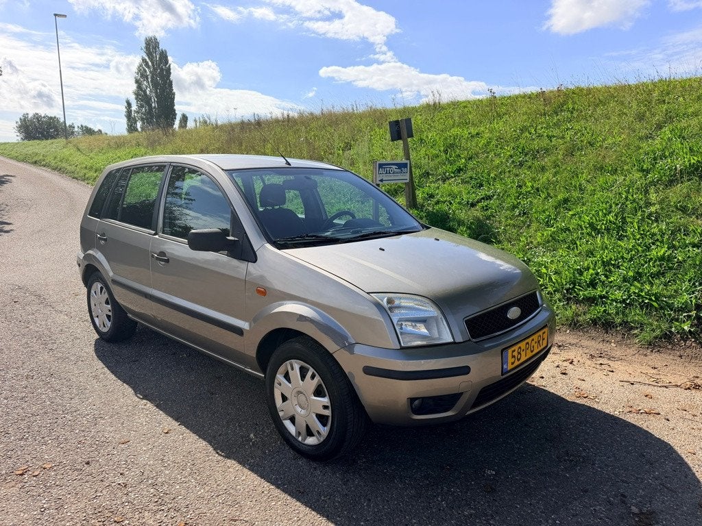 Ford Fusion 1.4-16V Ghia,Trekhaak,Nieuwe APK, Auto's, Voorwielaandrijving, Origineel Nederlands, Bedrijf, Handgeschakeld