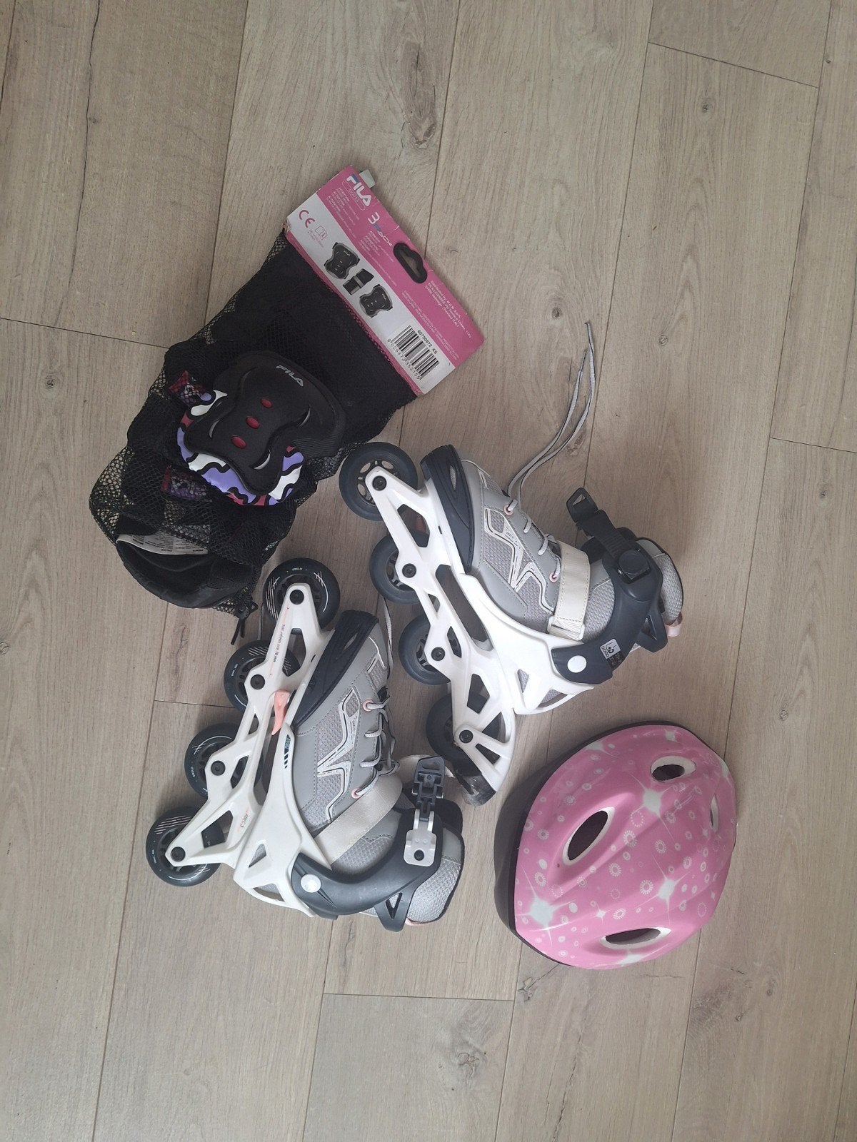 Fila Inline Skates met Bescherming en Helm - Maat 35-38, Overige merken, Kinderen, Ophalen of Verzenden, Inline skates 4 wielen