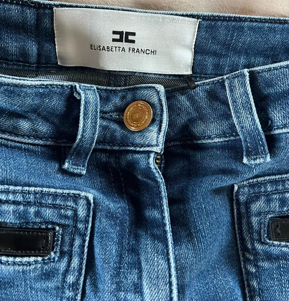 ELISABETTA FRANCHI jeans flaired, maat 27, Kleding | Dames, Ophalen of Verzenden, Nieuw, Blauw, Overige jeansmaten