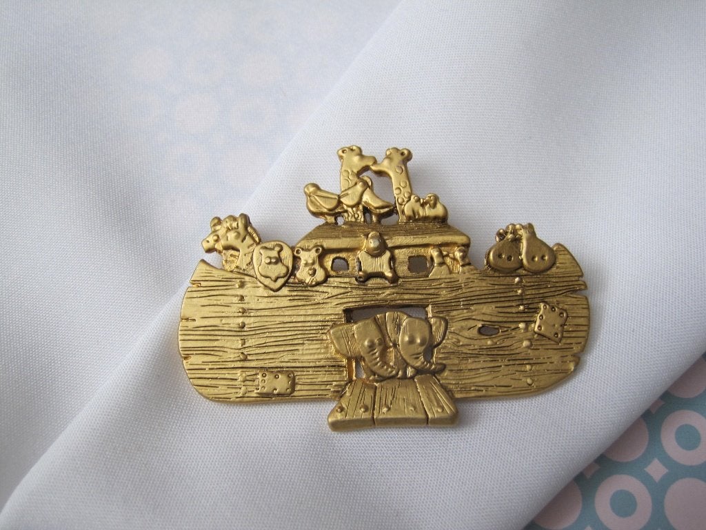 Broche Ark van Noach / Danecraft, Sieraden, Tassen en Uiterlijk, Broches, Ophalen of Verzenden, Zo goed als nieuw, Goud, Overige materialen