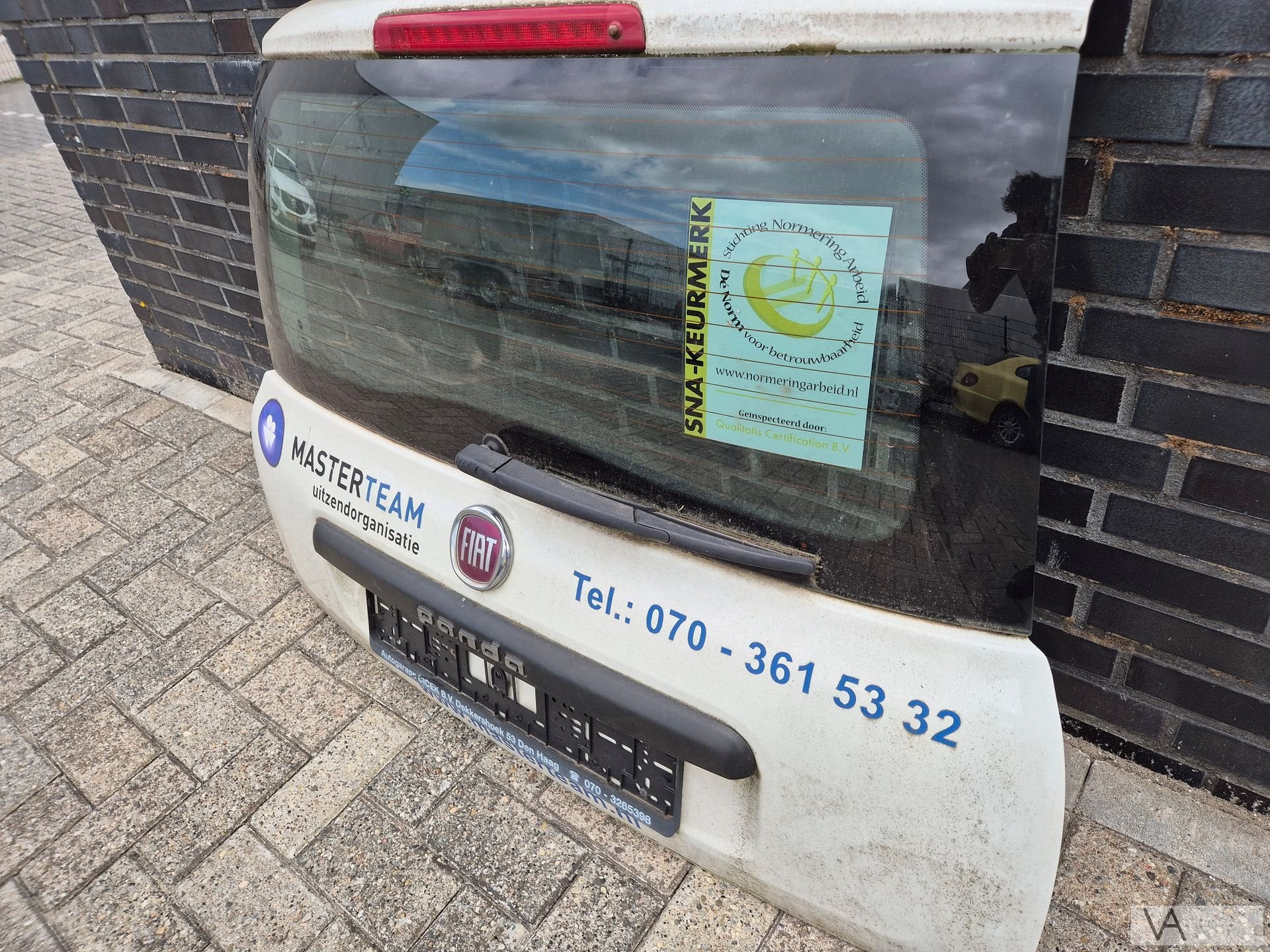 Fiat Panda 2012 - 2020 achterklep wit met stickers €200, Gebruikt, -, Ophalen of Verzenden, Achter