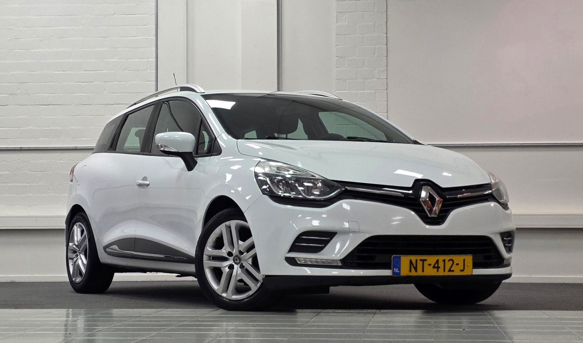 Renault Clio Estate 1.5 dCi Ecoleader Zen Navigatie Nieuwe A, Voorwielaandrijving, Stof, Euro 6, 4 cilinders
