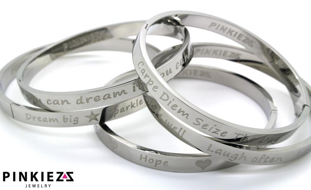 Partij 500 RVS Quote Armbanden - Inspirerende Teksten, Ophalen of Verzenden, Nieuw, Zilver, Staal
