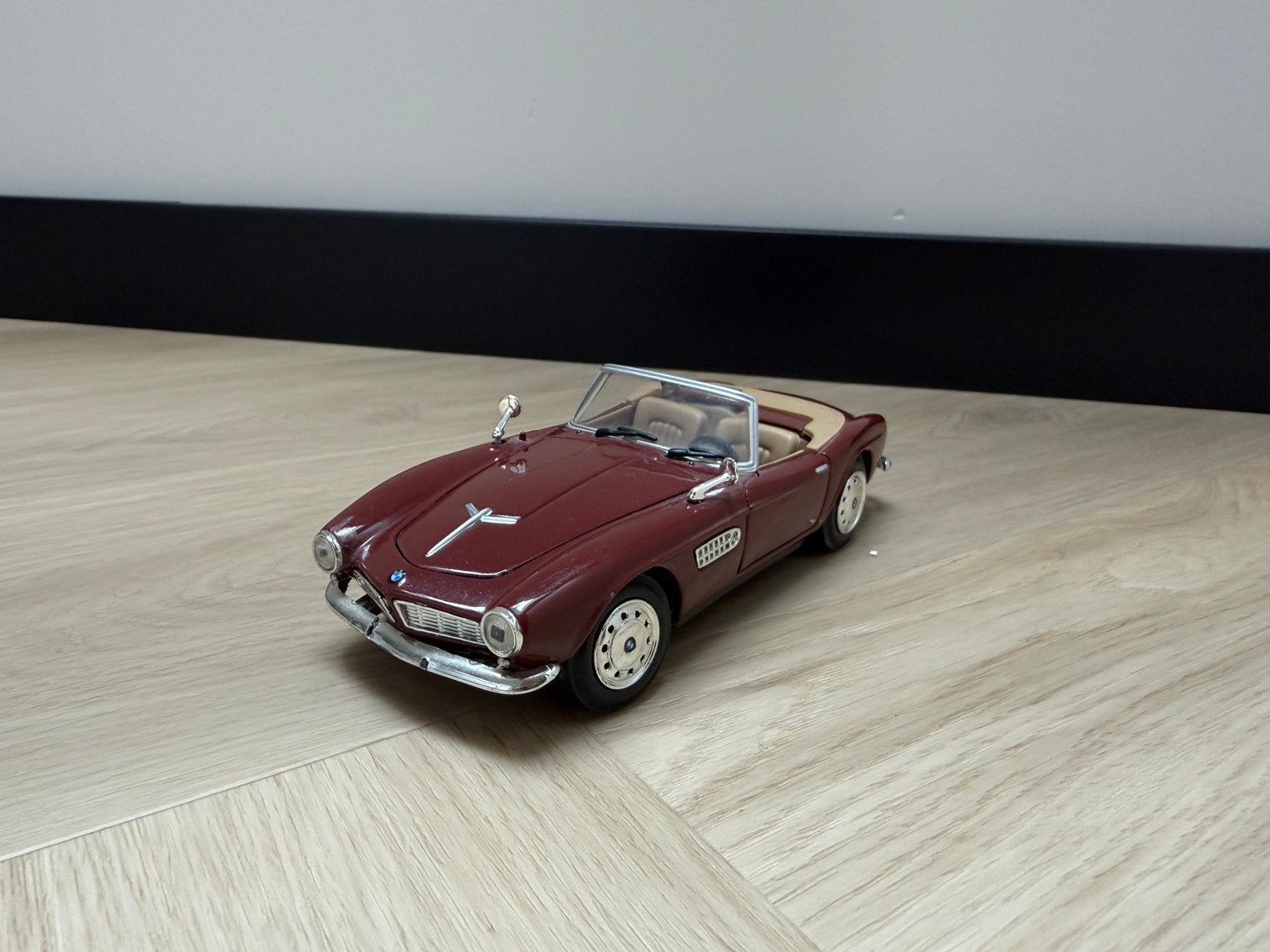 BMW 507 1955 1:24 modelauto rood, Ophalen of Verzenden, Zo goed als nieuw, Overige merken