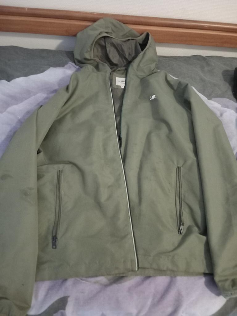 Stijlvolle Jack & Jones jas, maat L, zo goed als nieuw, Kleding | Heren, Jassen | Zomer, Maat 52/54 (L), Ophalen of Verzenden