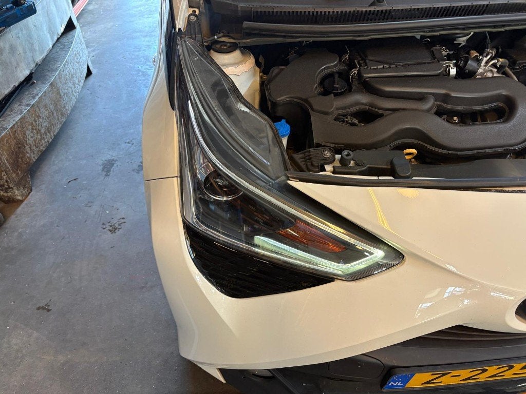 Originele rechter koplamp voor een Toyota Aygo, Ophalen, Gebruikt, Toyota