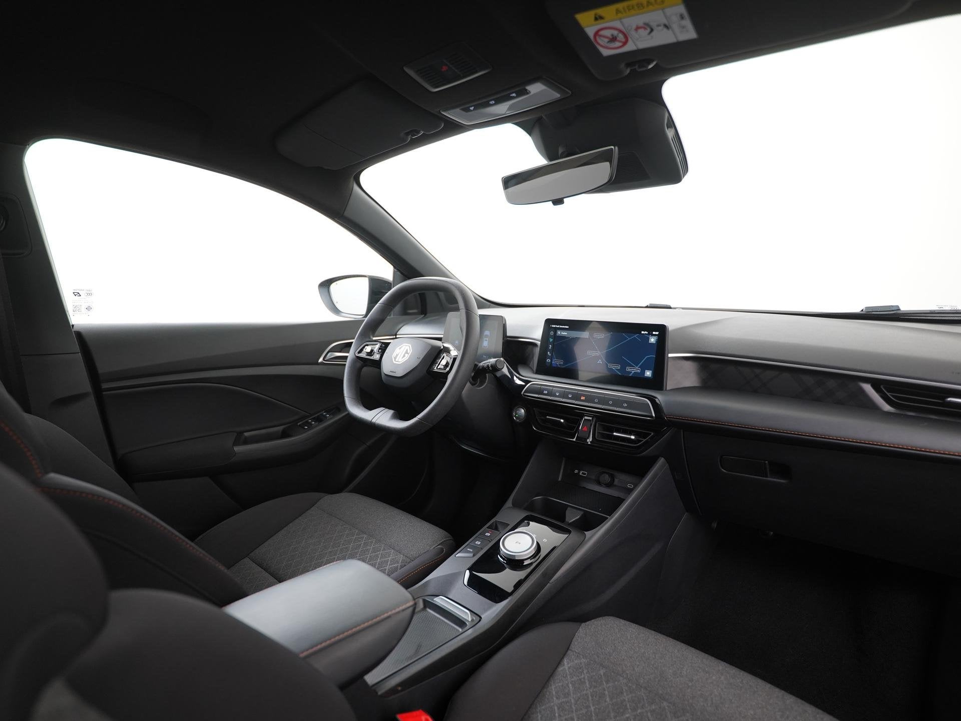 MG MG3 Hybrid+ 1.5 Hybrid+ Comfort | Camera | Navi | Carplay, Auto's, MG, 12 maanden, Stof, 4 cilinders, Zwart