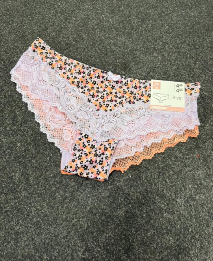 Zeeman slipje met bloemenprint en kant - Maat M, Ophalen of Verzenden, Overige kleuren, Slip