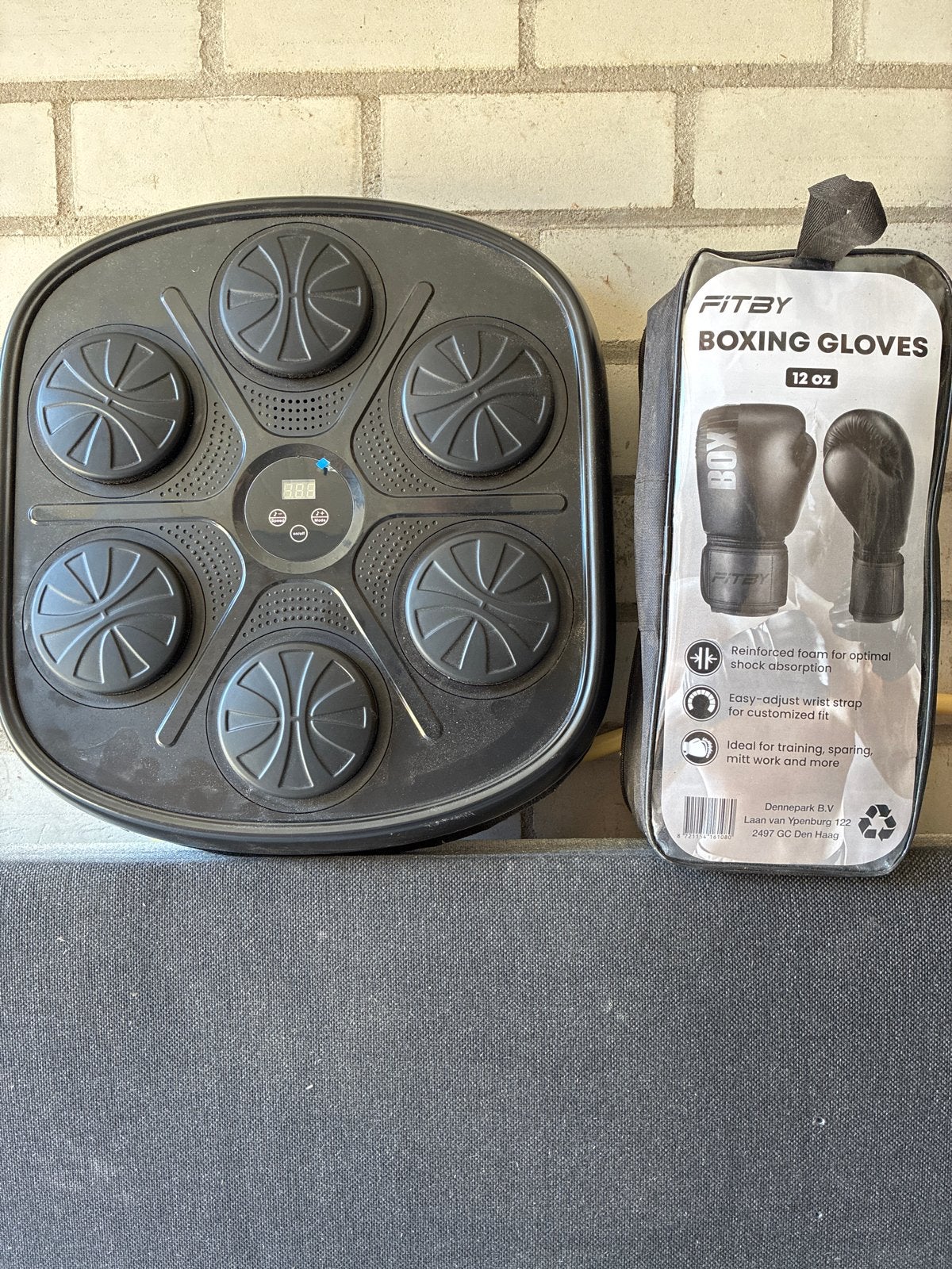 Boksset: Interactieve Bokstrainer & Fitby Bokshandschoenen, Ophalen of Verzenden, Zo goed als nieuw, Bokshandschoenen