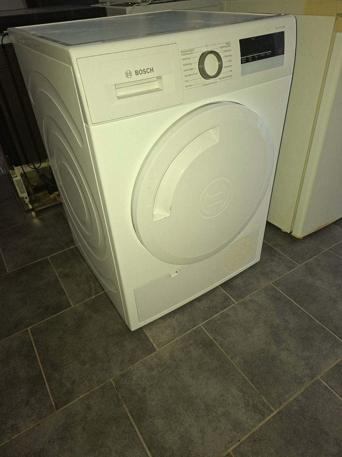 Bosch warmtepompdroger 8kg, Ophalen, 6 tot 8 kg, Minder dan 85 cm, Overige typen