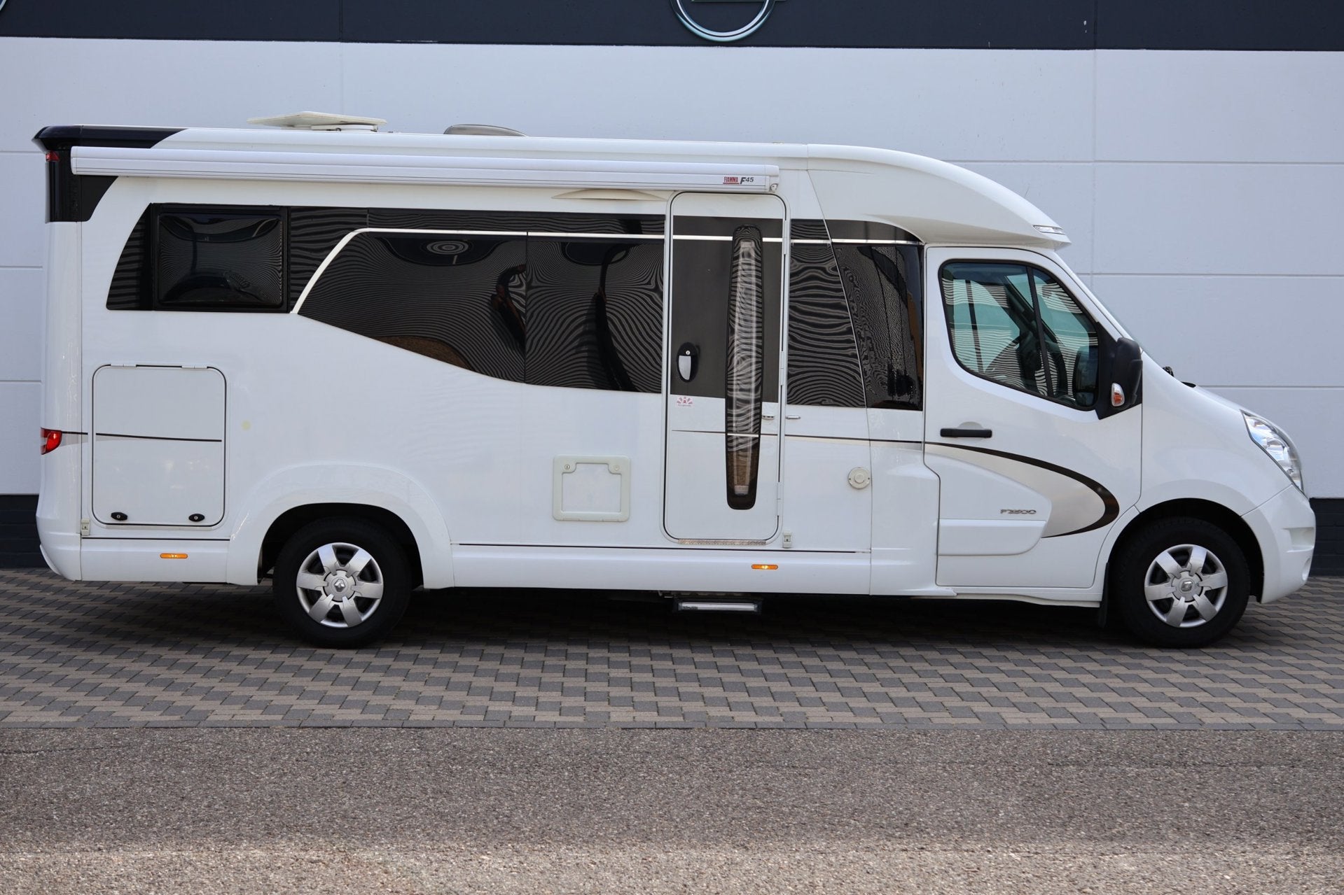 Renault Master Hobby Premium 60 GF uit 2014 slechts 59920 km, Caravans en Kamperen, Overige merken, Info@autocarrion.nl, 6 tot 7 meter