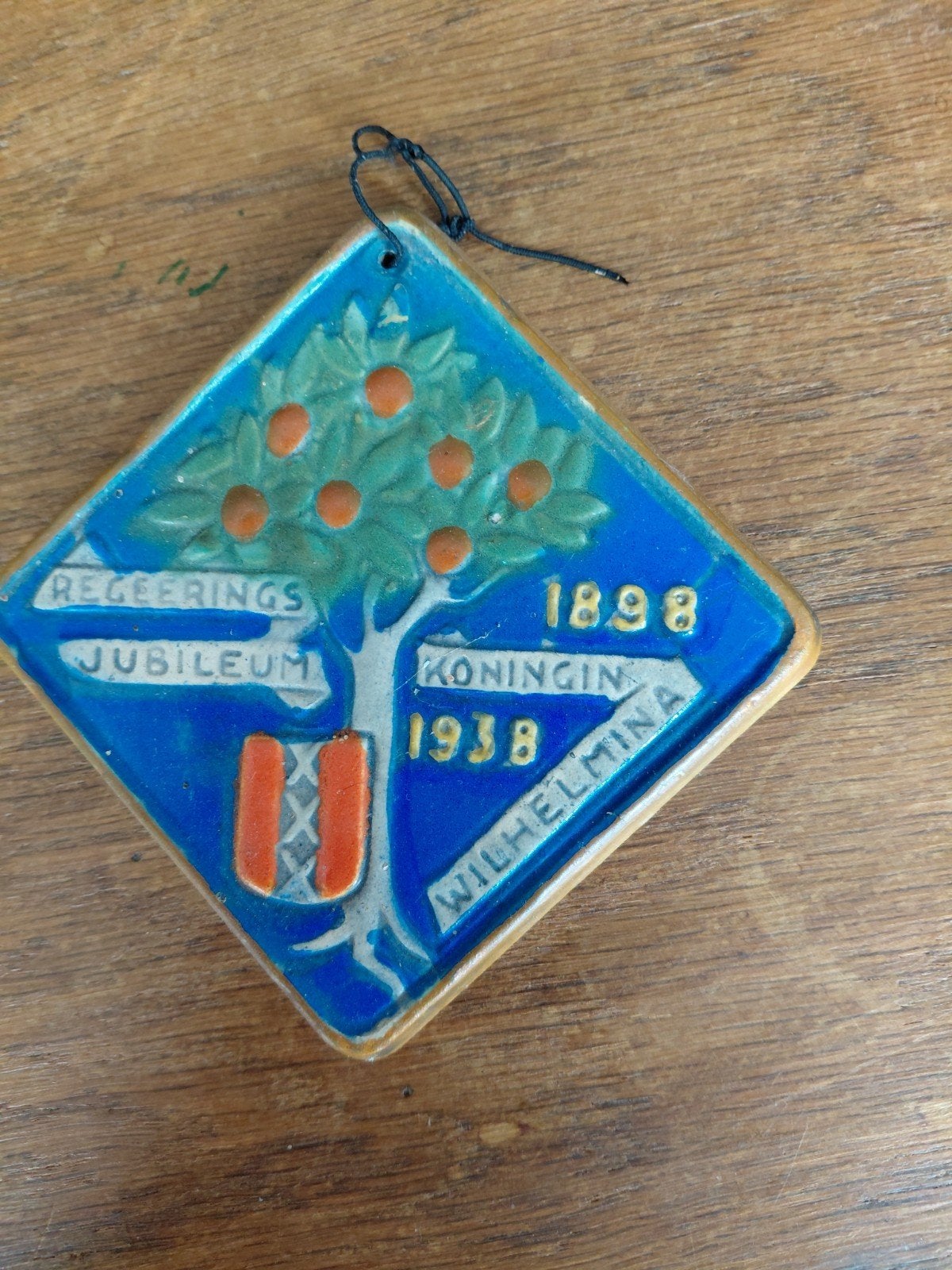 Koningin Wilhelmina regeringsjubileum 1898 -1938., Verzenden, Zo goed als nieuw, Servies
