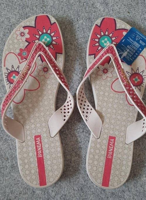 Ipanema slippers maat 37 (roze) - nieuw, Kleding | Dames, Ophalen of Verzenden, Nieuw
