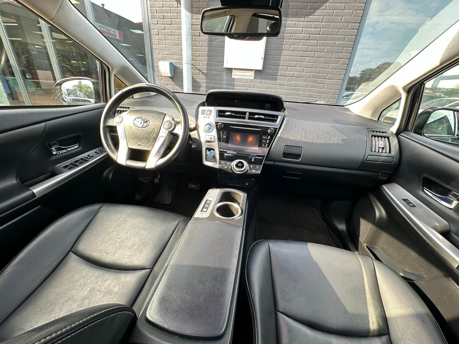 Toyota Prius + 1.8 Active/7-PERS/CAMERA/NAVI/AUTOMAAT/NETTE, Gebruikt, Euro 6, 4 cilinders, 7 stoelen