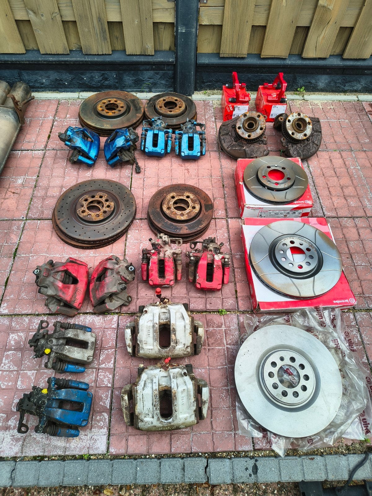 VAG 312/256 en R32 rem upgrade complete sets nieuwe schijven, Ophalen, Nieuw, Audi