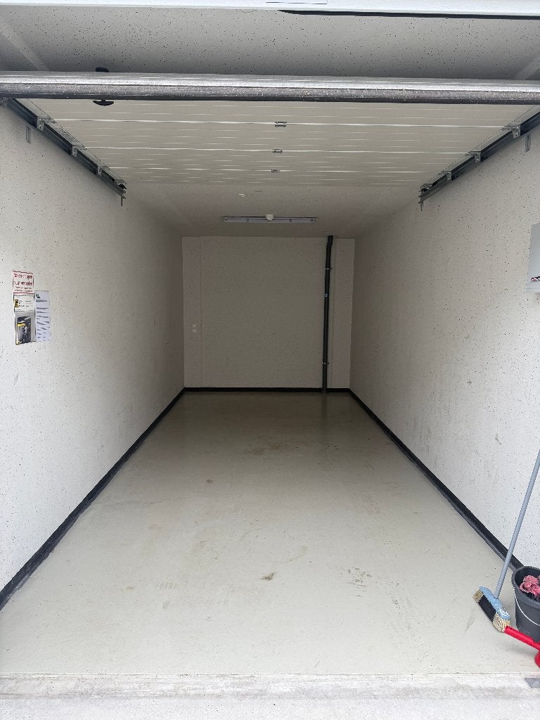 Te huur/koop: Luxe garagebox in Heinenoord, 21m2, 339,-- p/m, 21 m², Huur, Bedrijfsruimte