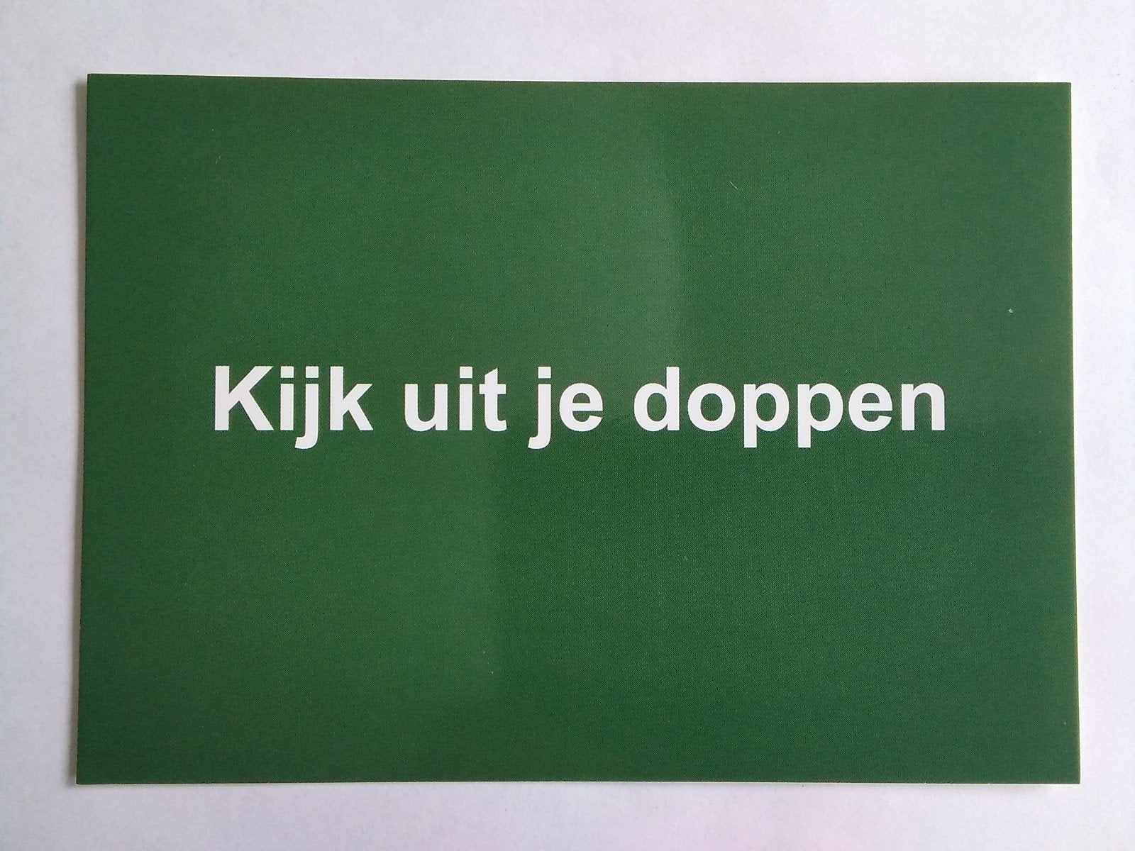 Ansichtkaart Kijk uit je doppen meldkindersekstoerisme, Verzenden, 1980 tot heden, Sterren en Beroemdheden