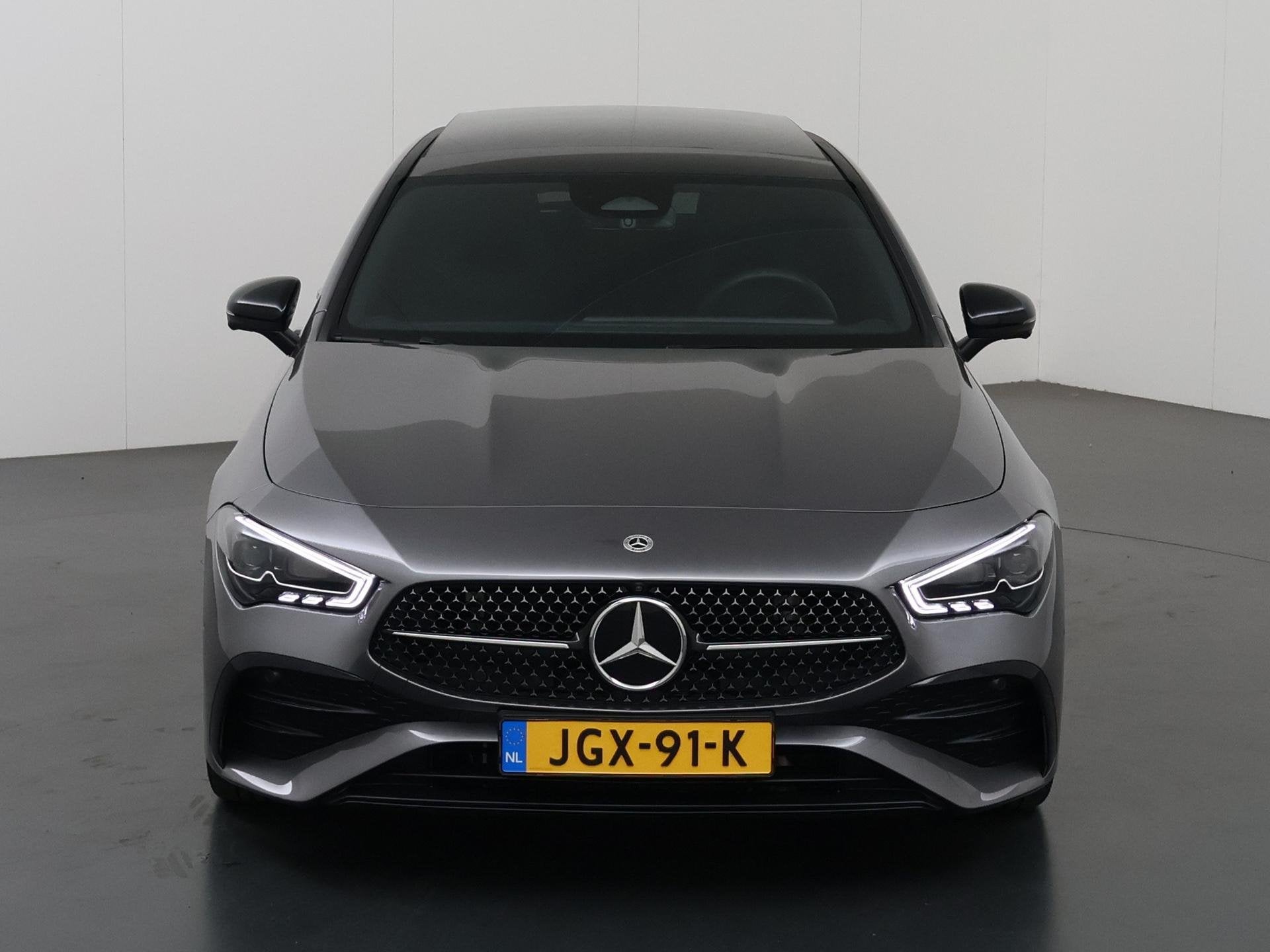 Foto 3 van Mercedes-Benz CLA-klasse 180 Shooting Brake Business Solutio