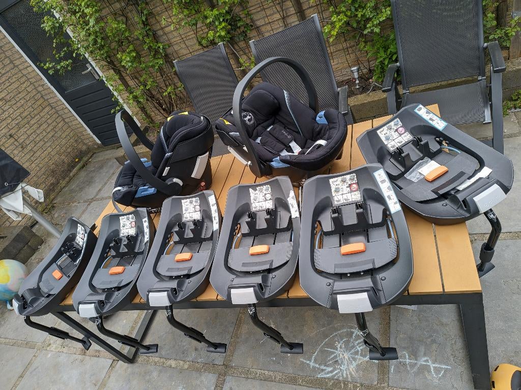 2x Cybex Aton 5 + 4x ISOFIX bases — ideaal voor tweelingen, Zo goed als nieuw, 0 t/m 13 kg, Ophalen, Overige merken