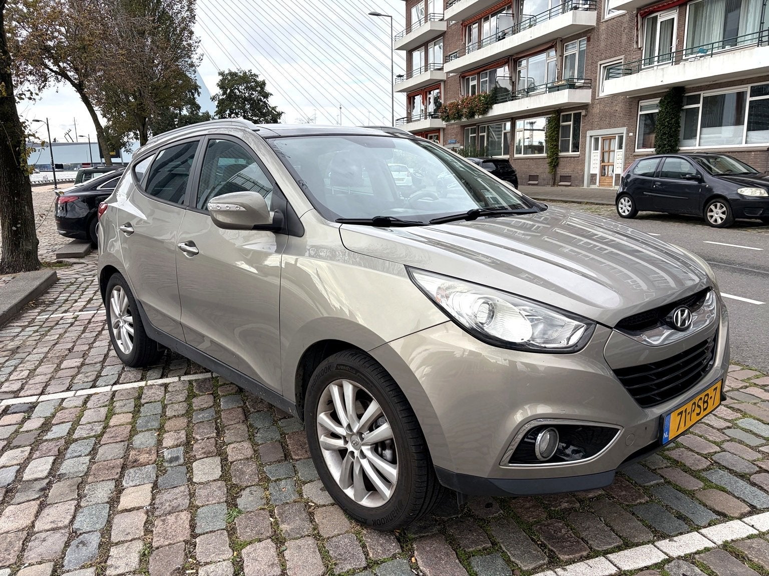 HYUNDAI ix35 2.0i i-CATCHER AUTOMAAT | PANO | LEDER, Auto's, Zwart, 4 cilinders, 163 pk, 75 €/maand