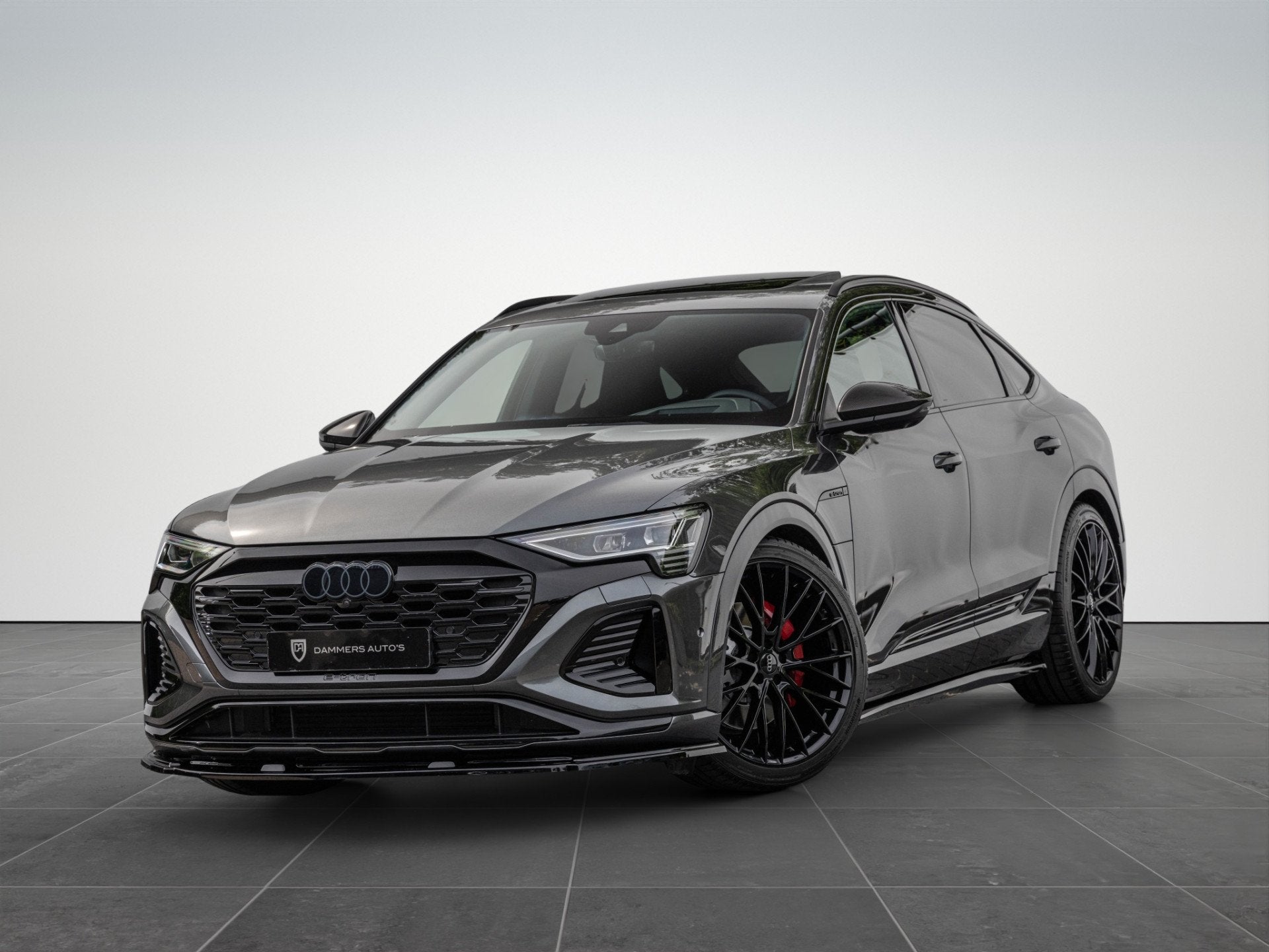 Audi Q8 Sportback e-tron 55 Quattro 408pk Pano S-stoelen Mat, Auto's, Automaat, Gebruikt, Vierwielaandrijving, 408 pk