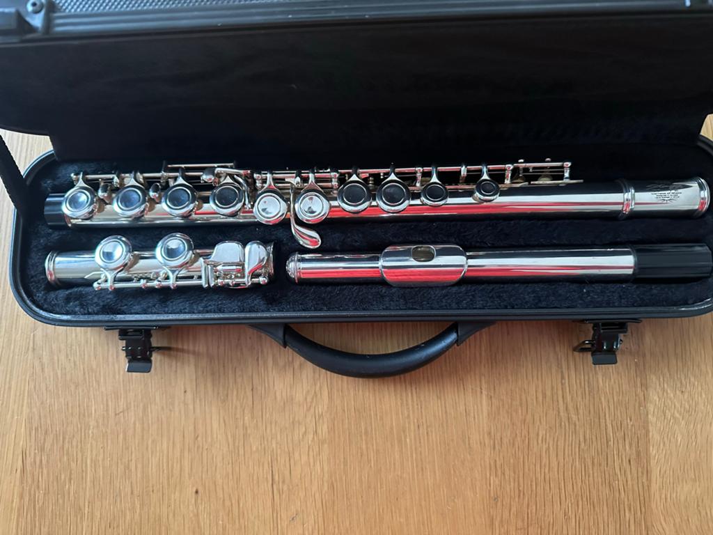 Dwarsfluit in koffer zgan, Muziek en Instrumenten, Blaasinstrumenten | Dwarsfluiten en Piccolo's, Ophalen of Verzenden, Zo goed als nieuw