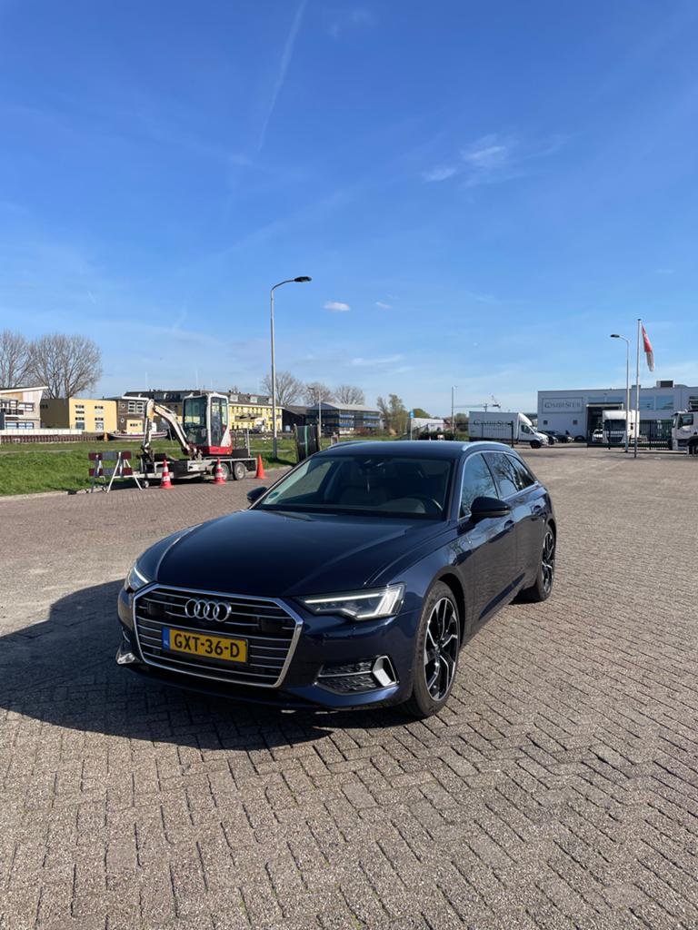 Audi A6 45 Tfsi 245pk S Tronic 2019 Blauw Matrix, Auto's, Parkeerassistent, Euro 6, 4 cilinders, Blauw
