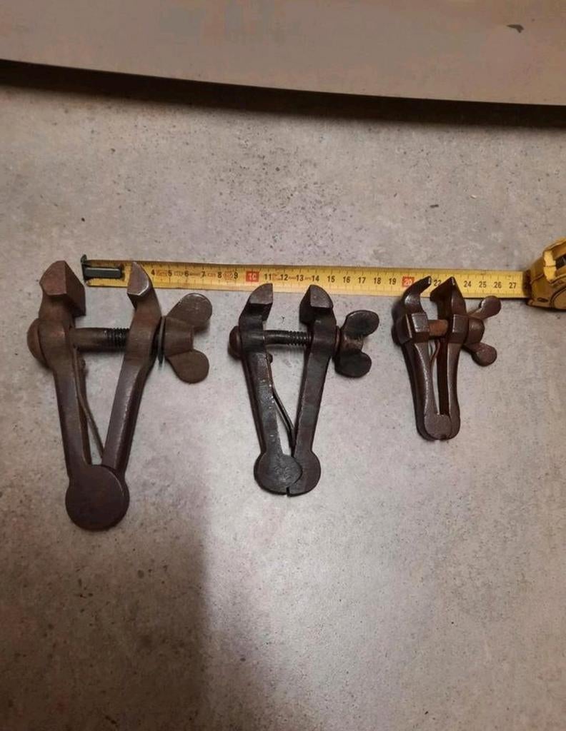 3x handbankschroef handschroef handvice handklem  lasklem, Antiek en Kunst, Antiek | Gereedschap en Instrumenten, Ophalen of Verzenden