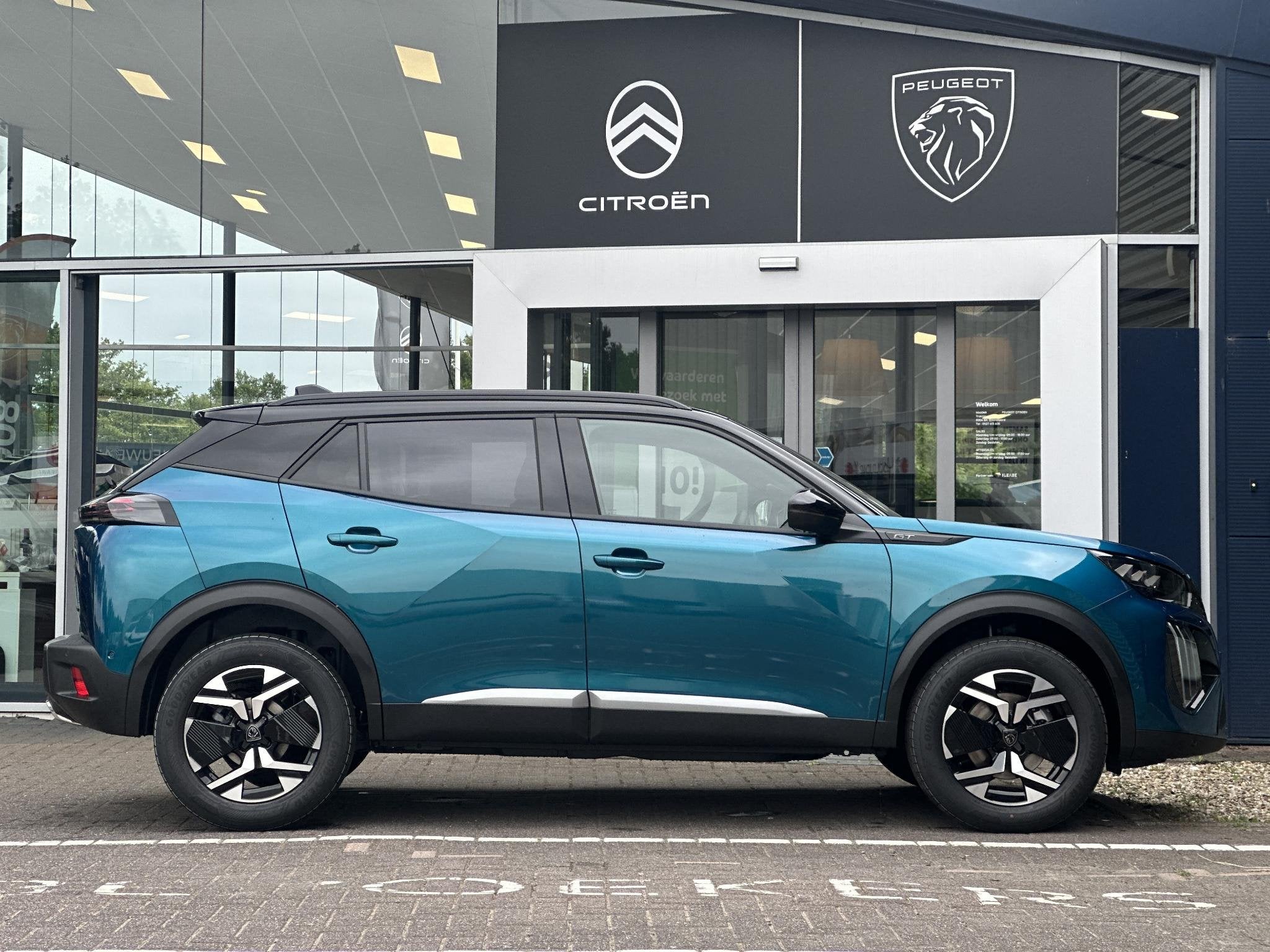 Peugeot 2008 1.2 Hybrid 145 GT | Keyless Entry/Start | Full, Auto's, 1272 kg, Euro 6, 1199 cc, Blauw