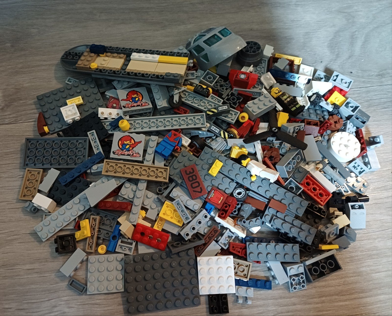 10.-! Partij lego met poppetjes onderdelen minifiguren, Ophalen