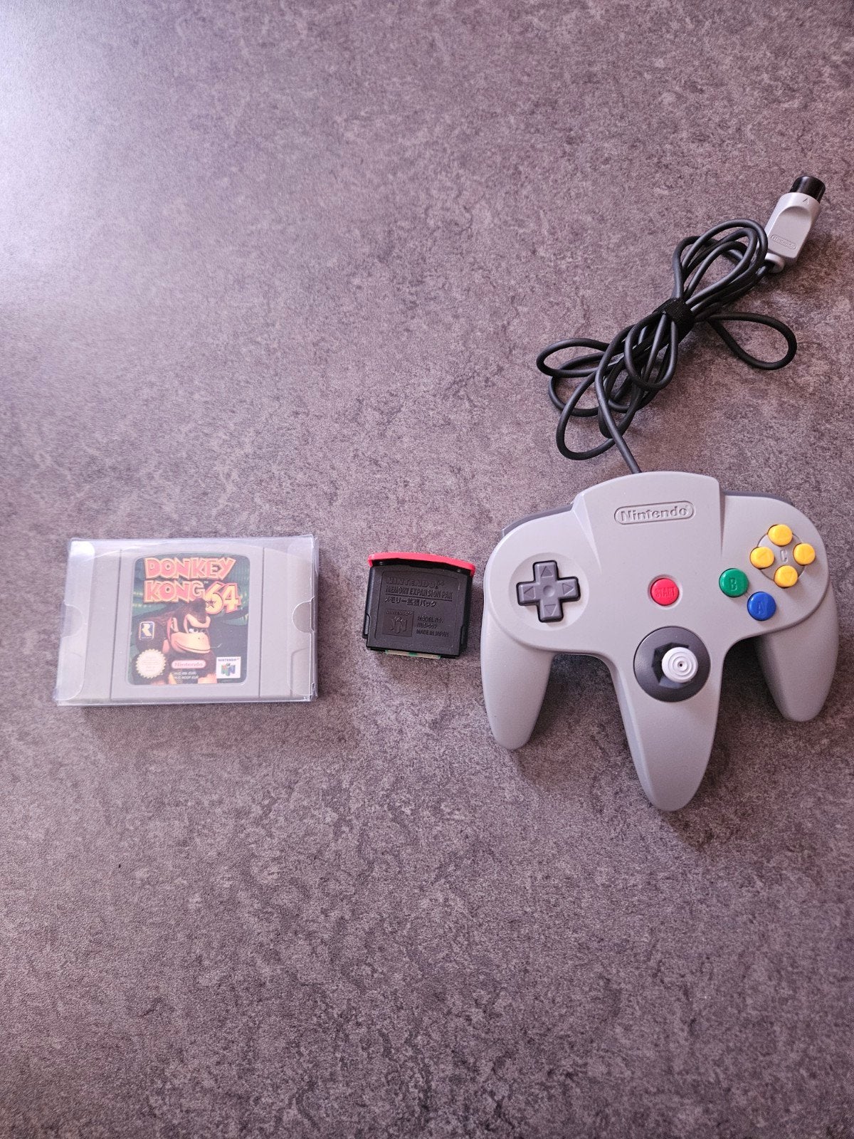 N64 Donkey Kong 64 (PAL) + Expansion Pak + Controller, Ophalen of Verzenden, Zo goed als nieuw, Met 1 controller, Met games