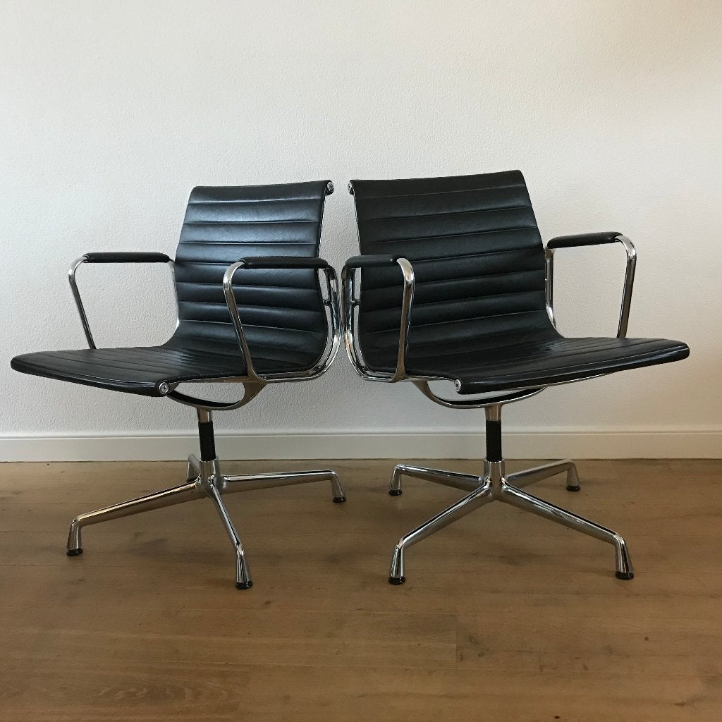 2 IZGS Vitra Eames Aluminium stoel 108 chroom zwart leer, Ophalen, Zwart, Leer, Zo goed als nieuw