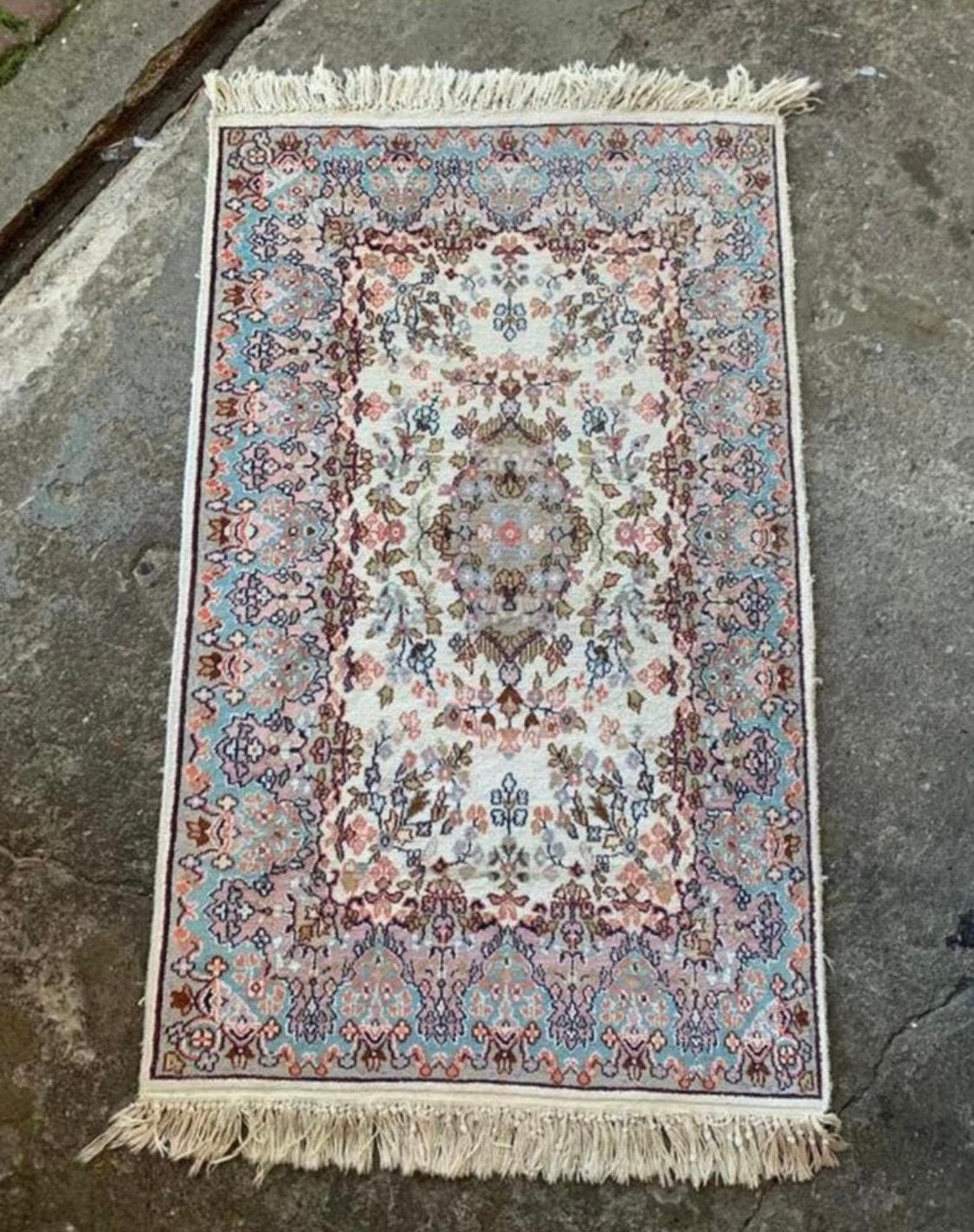 Kleed Twee kleine Vintage Perzische zijden vloerkleden, Huis en Inrichting, Stoffering | Tapijten en Kleden, Verzenden