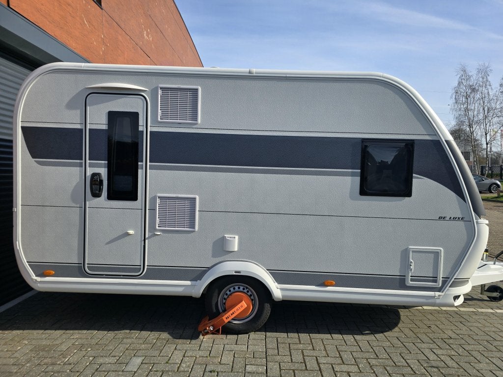 Hobby De Luxe 400 SFE NIEUW + 1500 kg as, Caravans en Kamperen, Hobby, Schokbreker, Bedrijf, Treinzit