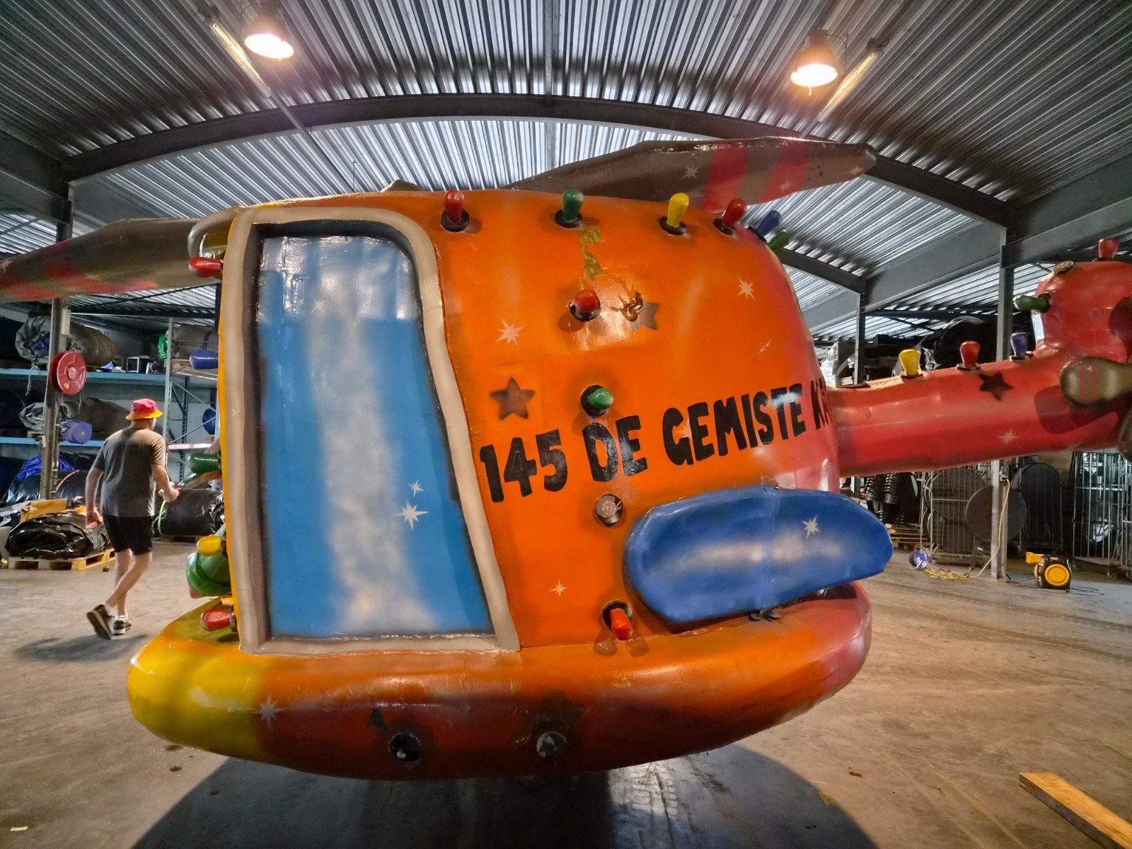 Carnavalswagen 'De Gemiste Kans' - Uniek Kunstwerk, Ophalen