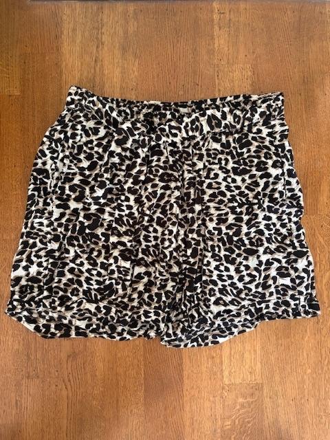 Costes short panterprint maat XL, Maat 46/48 (XL) of groter, Nieuw, Ophalen of Verzenden, Costes