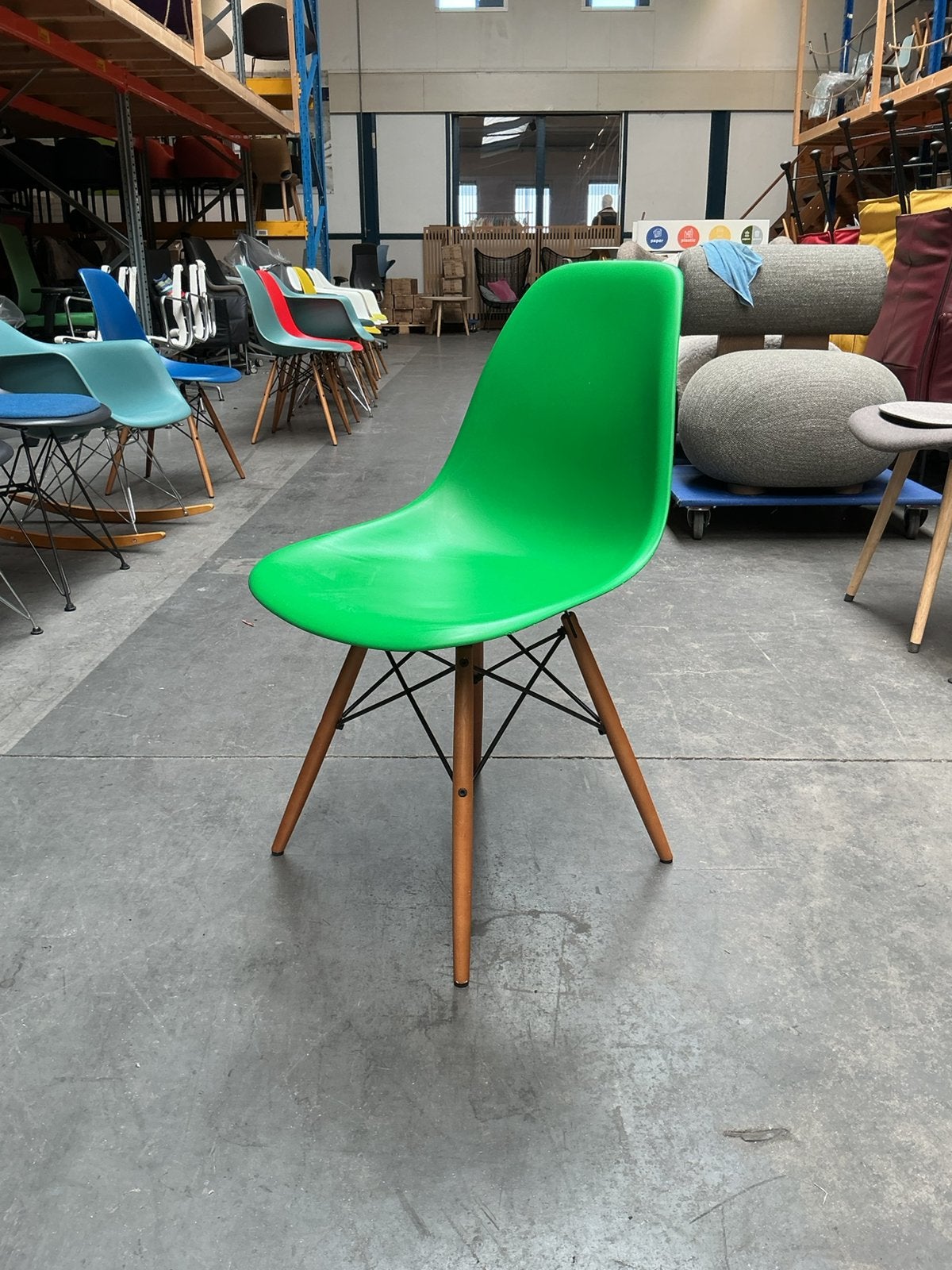 Vitra Eames Plastic Chair DSW | Eetkamerstoel | Groen | Hout, Hout, Gebruikt, Overige kleuren, -