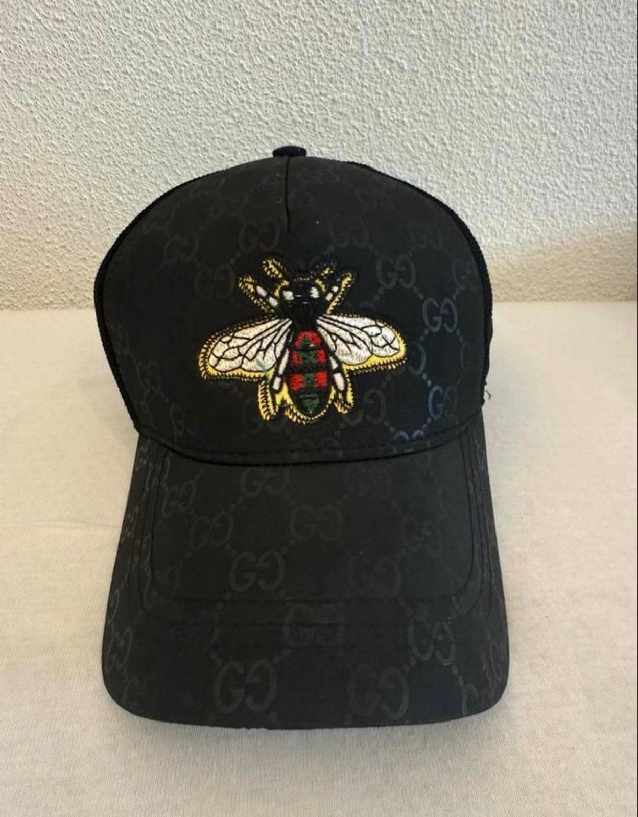 Gucci Pet met Bijenmotief, Kleding | Dames, Ophalen of Verzenden, Zo goed als nieuw, One size fits all, Pet